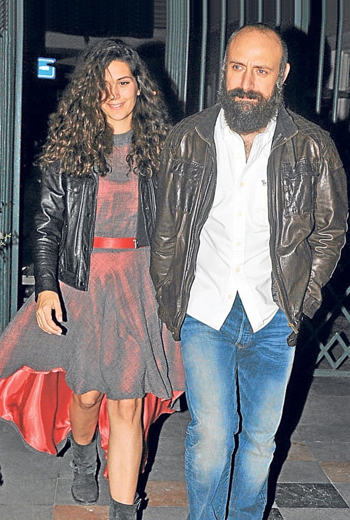 خالد أرغنش وزوجته (2)