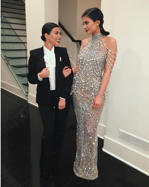 12224078_1699996916899659_696430633_n