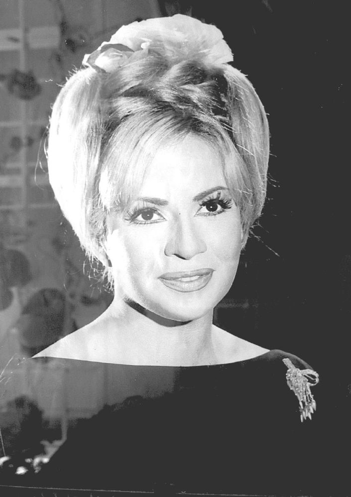 resized_هند رستم