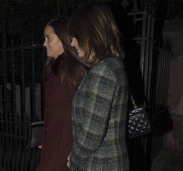 2F0097F200000578-3343515-image-a-3_1449095826036