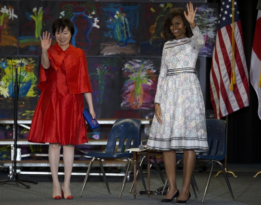 Wearing-Tadashi-Shoji (1)