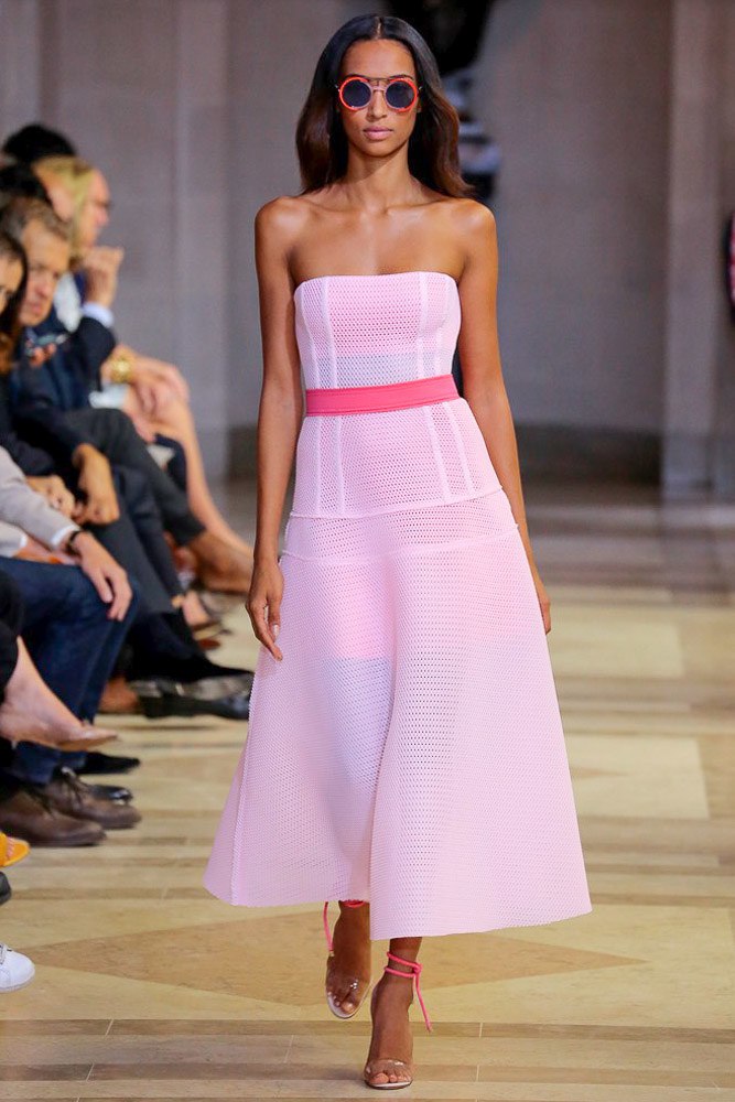carolina-herrera-rtw-ss-2016-20
