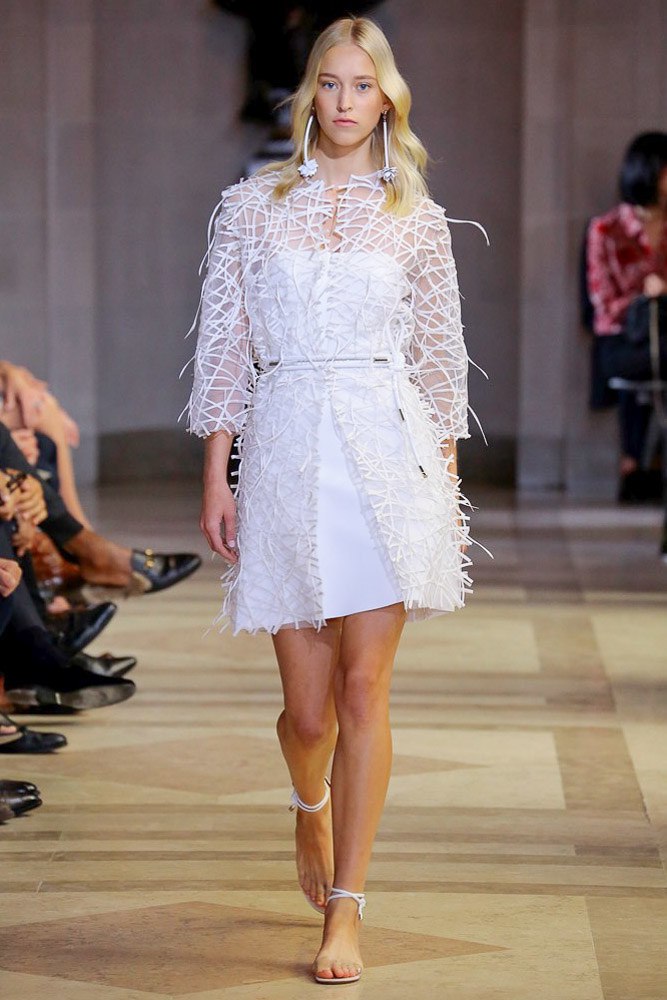 carolina-herrera-rtw-ss-2016-35