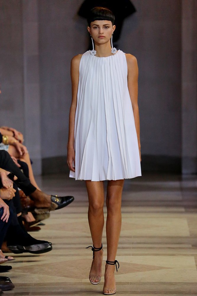 carolina-herrera-rtw-ss-2016-9
