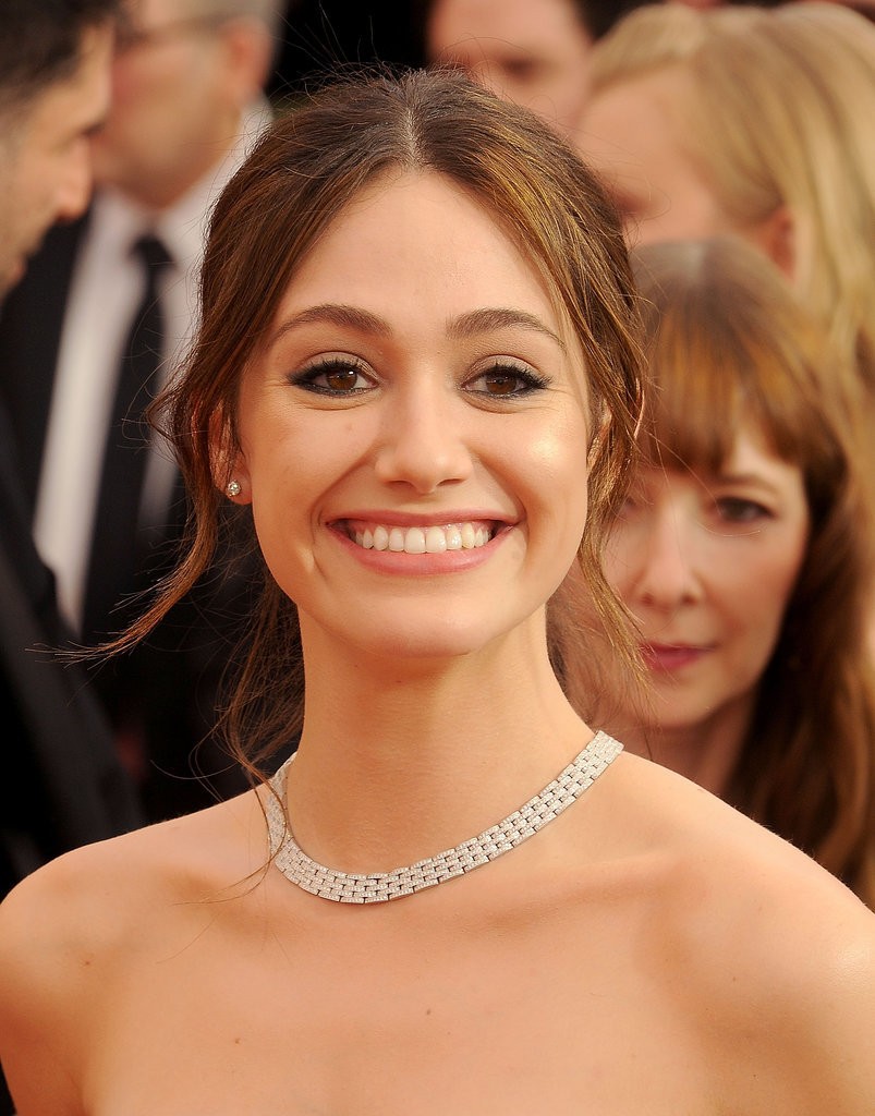 emmy-rossum-beauty-sags-0115
