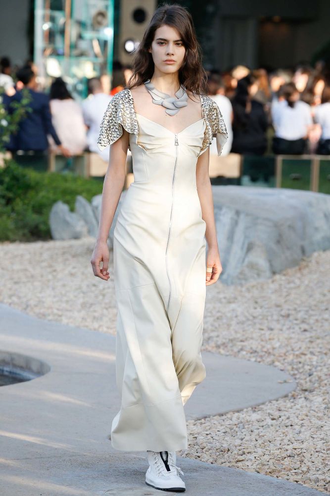 resized_Louis Vuitton 1