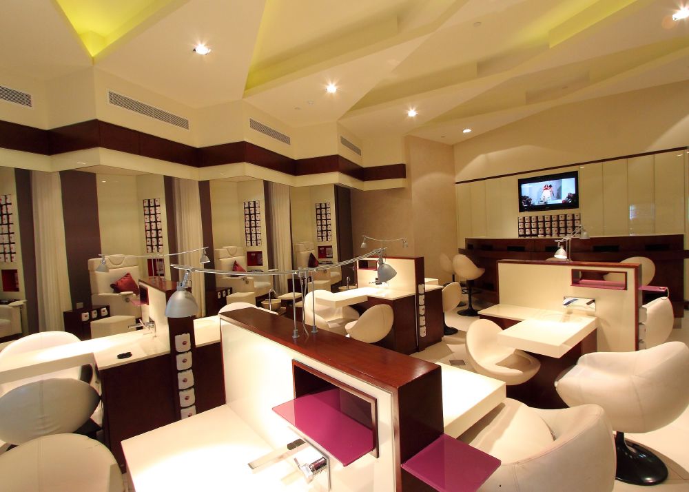 resized_Sisters Beauty Lounge (2)