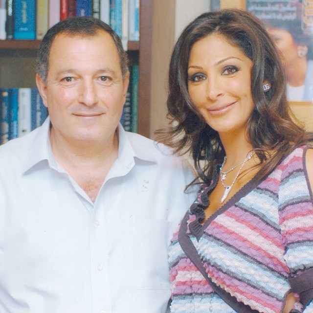 مع  النجمة إليسا