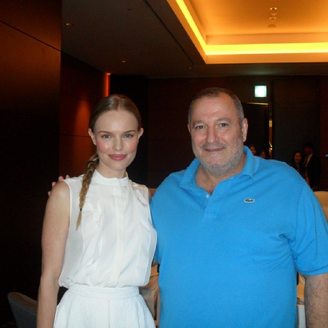 مع النجمة العالمية كيت بوسورث