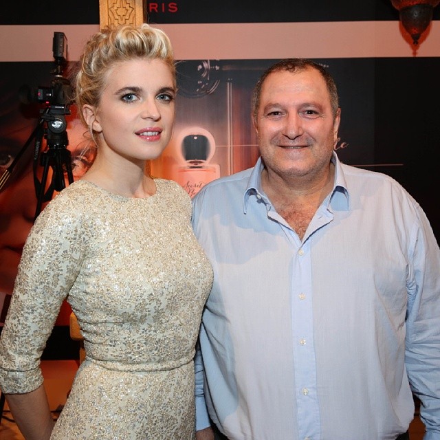 مع النجمة الفرنسية سيسيل كازال