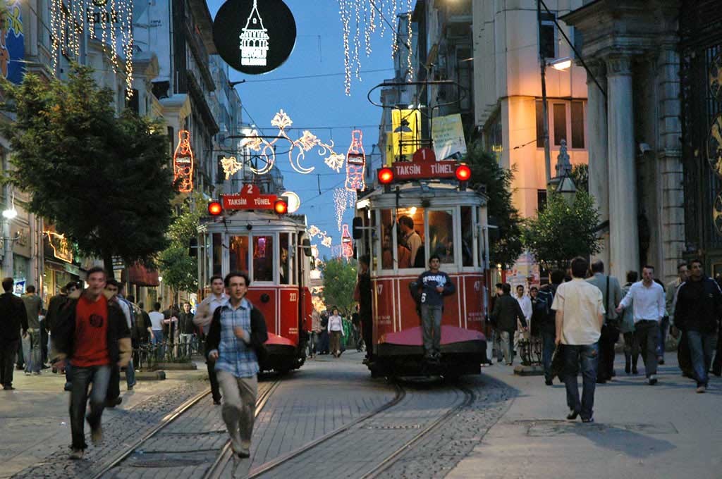 ​​Istanbul ​​İstiklal Caddesi