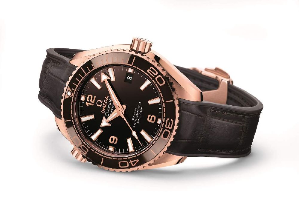 resized_215.63.40.20.13.001_Seamaster Planet Ocean 39.5mm (2)