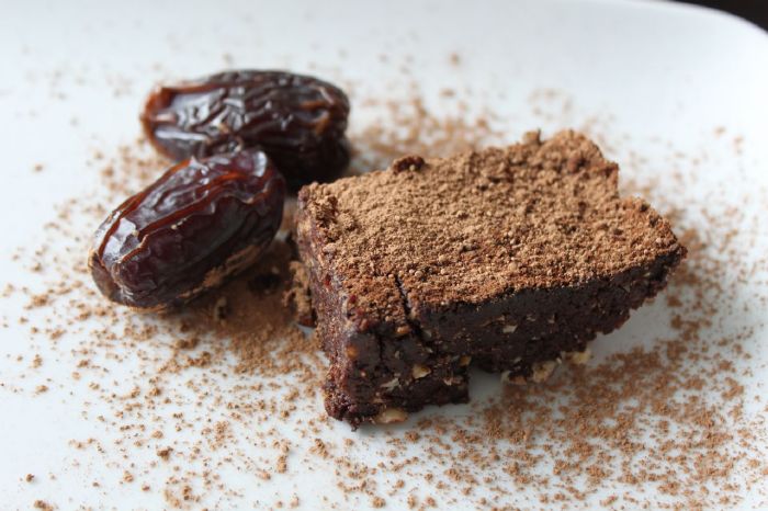 resized_Brownies dates and chocolates