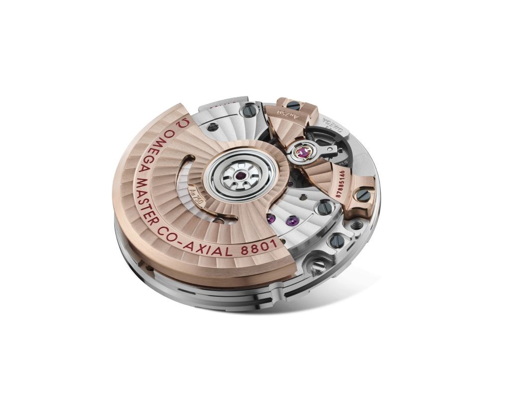 resized_Mouv 8801_Seamaster Planet Ocean 39.5mm (2)