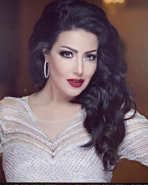 سمية الاخشاب (1)