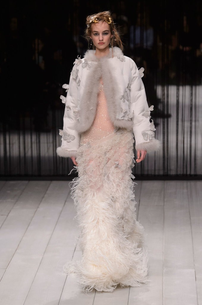 Alexander-McQueen-AutumnWinter-2016 (40)