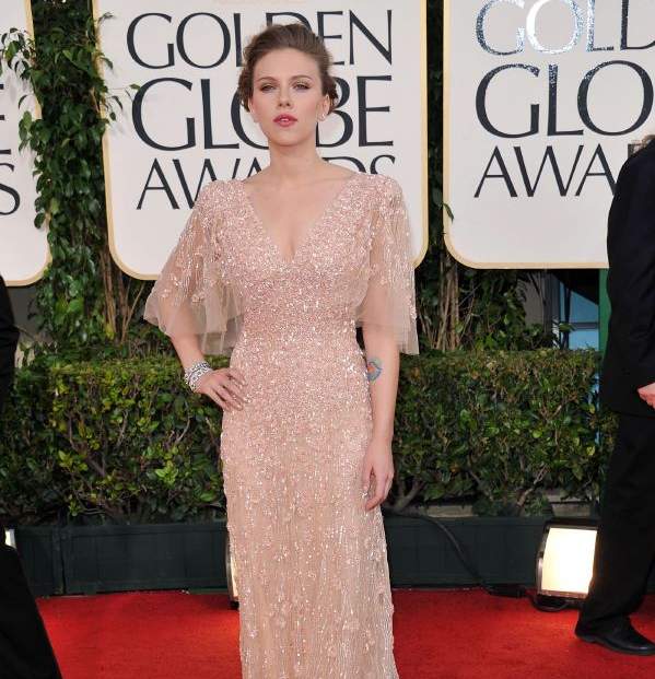 resized_Scarlett Johansson in Elie Saab