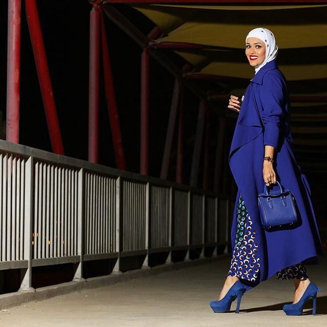 الأزرق  من الفاشينيستا مرمر