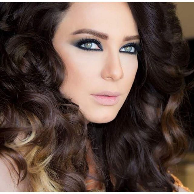 سلاف فواخرجي (1)