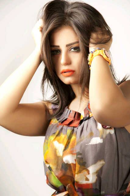 منة فضالى (2)