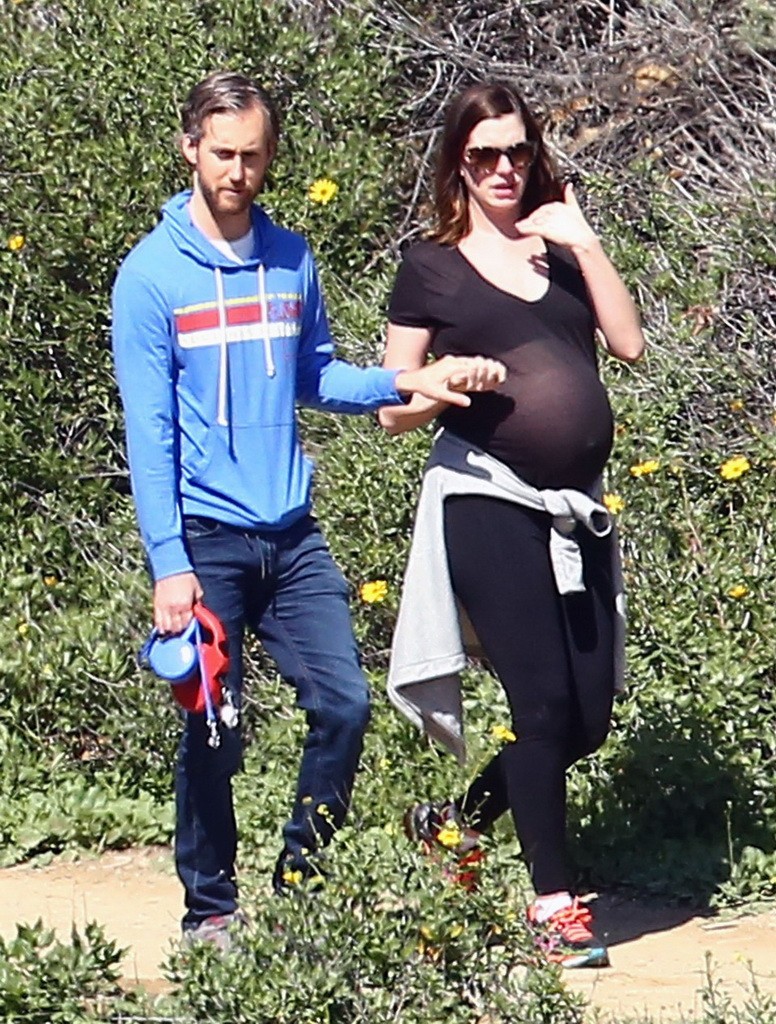 FFN_Hathaway_Prego_CPR_031216_51994555-960x1267
