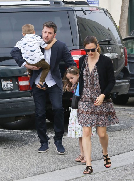 ben-affleck-jennifer-garner-easter-sunday-reunion-10