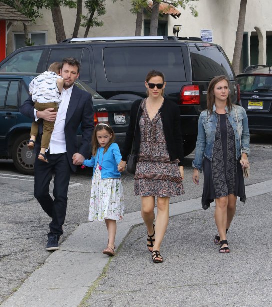 ben-affleck-jennifer-garner-easter-sunday-reunion-7