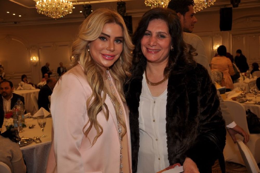 الكاتبة العراقية سارة طالب السهيلى