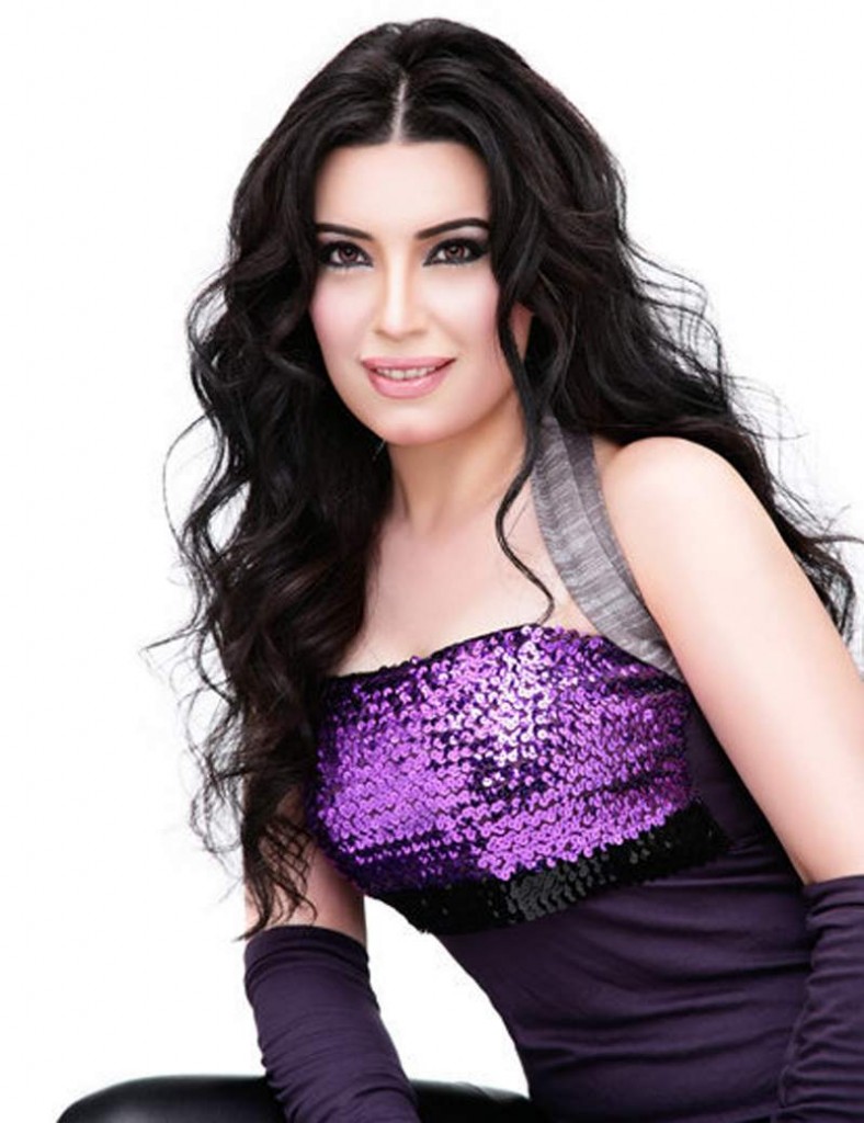 عبير صبري (2)