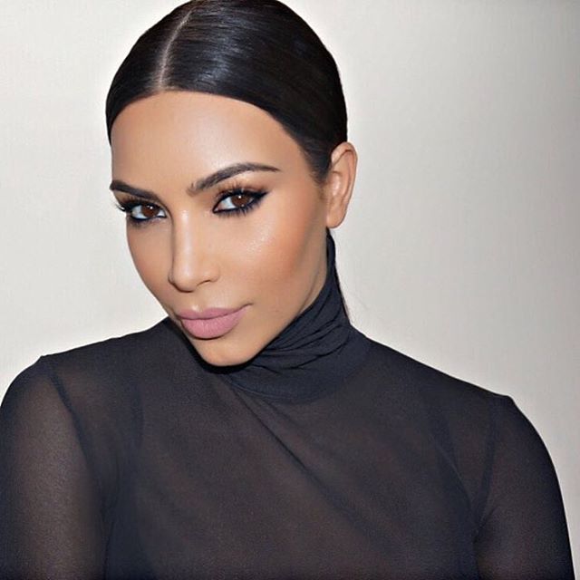 كيم كارداشيان (7)