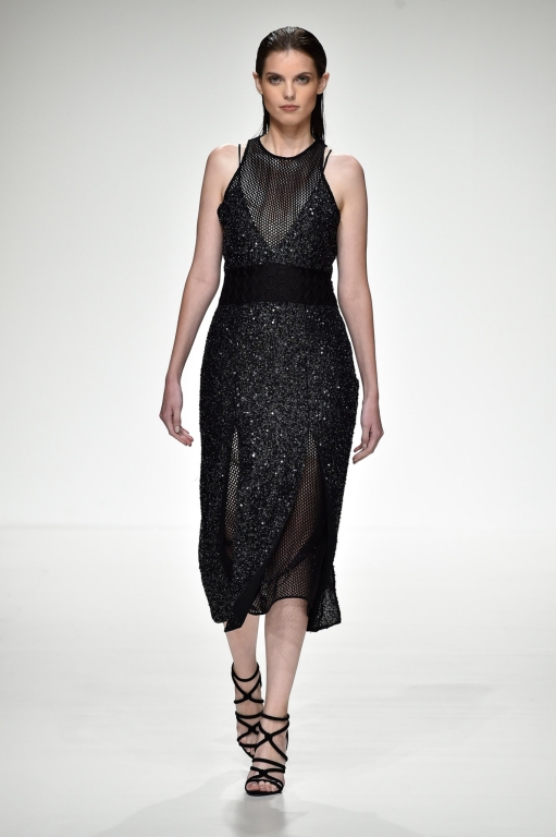 13-dima-ayad-fashion-forward-season-6-dubai-ready-to-wear-collection-autox768