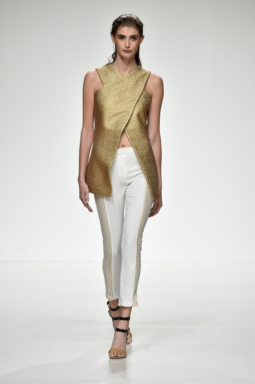 17-dima-ayad-fashion-forward-season-6-dubai-ready-to-wear-collection-autox768