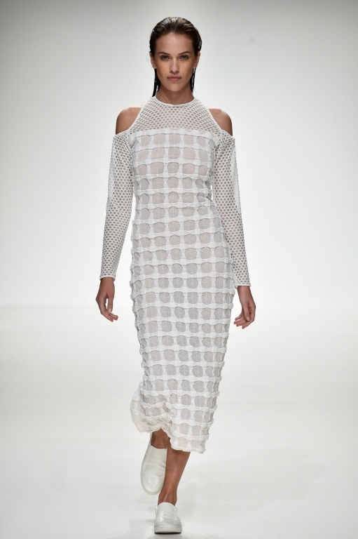25-dima-ayad-fashion-forward-season-6-dubai-ready-to-wear-collection-autox768