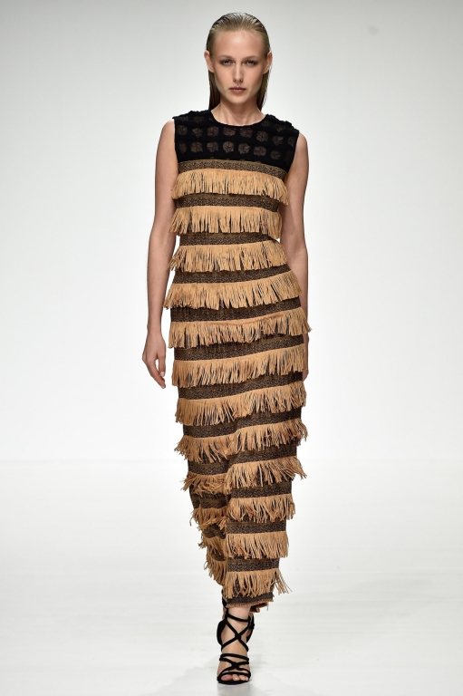 28-dima-ayad-fashion-forward-season-6-dubai-ready-to-wear-collection-autox768