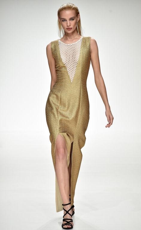 29-dima-ayad-fashion-forward-season-6-dubai-ready-to-wear-collection-autox768