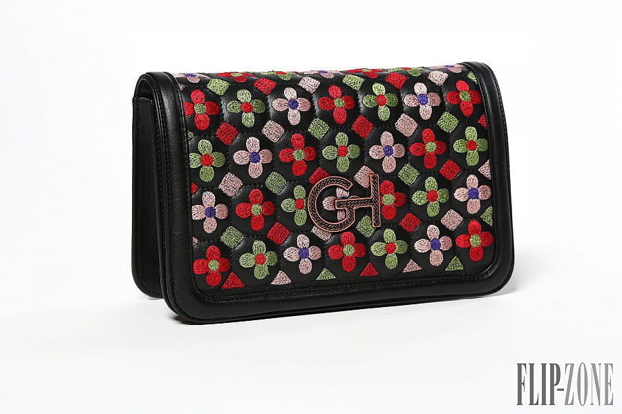 60dba50d77df44c0088bc7776f1eba0a-opt-resp600v