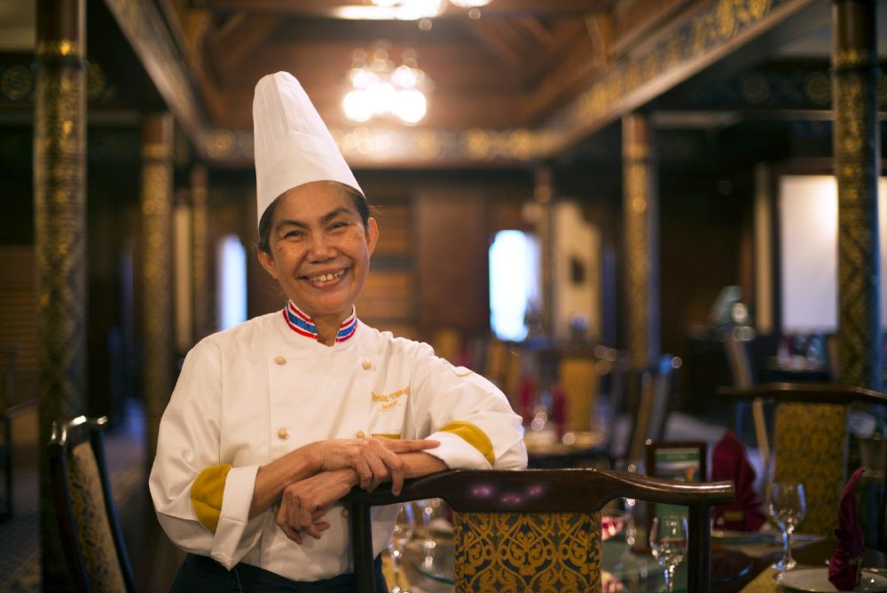 resized_Chef Naruemol