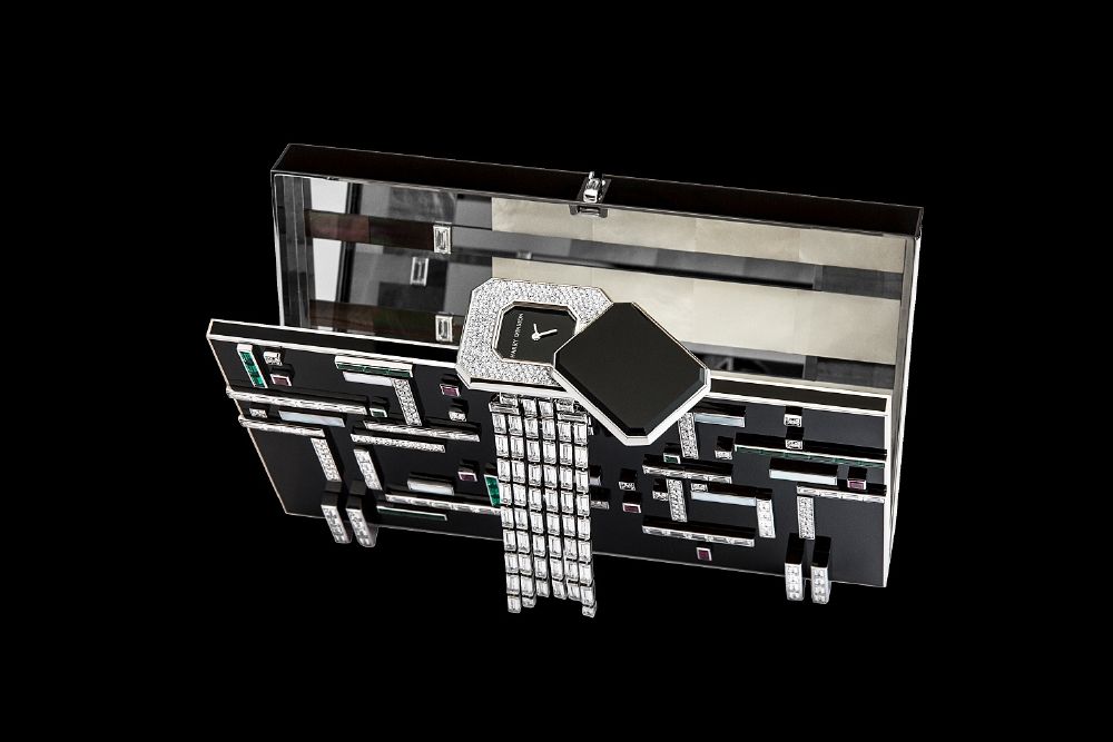 resized_HTJTQHM00WW003_PR_BlackBg
