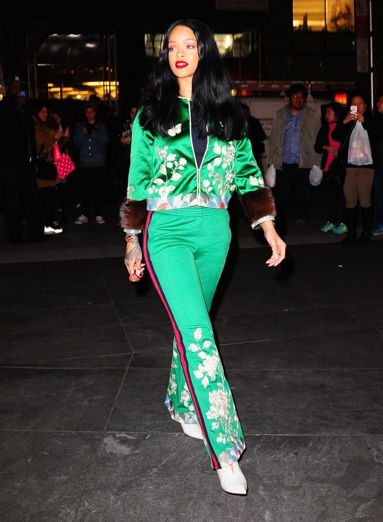 resized_Rihanna - Gucci Spring Summer 2016