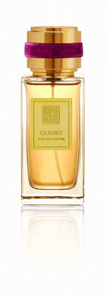 resized_Signature_Garnet_AED 850_EDP