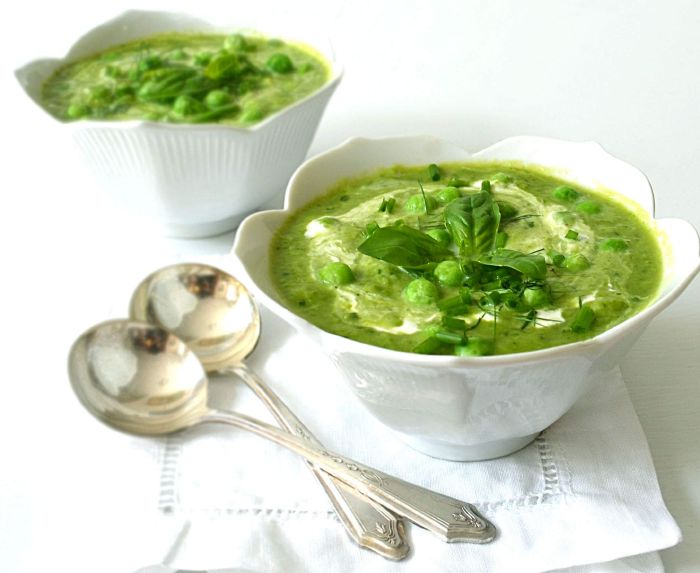 حساء الخرشوف والبازلاء