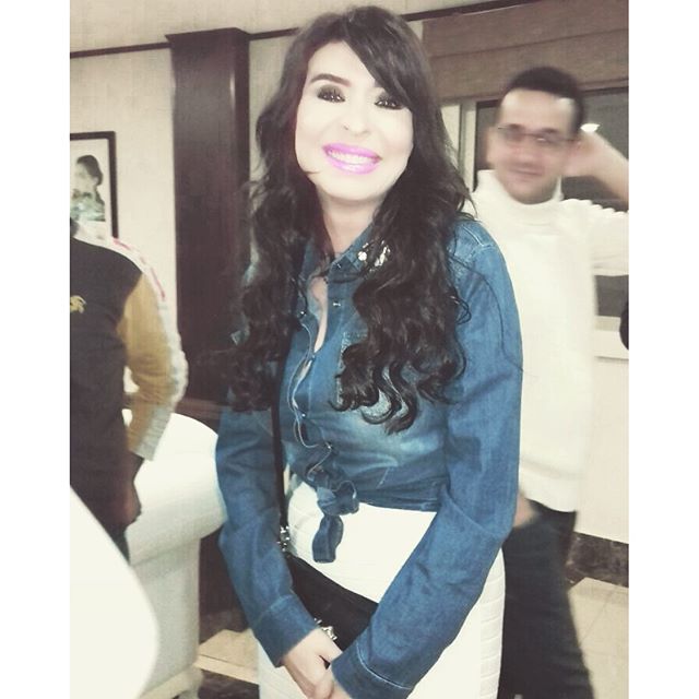 دينا (2)