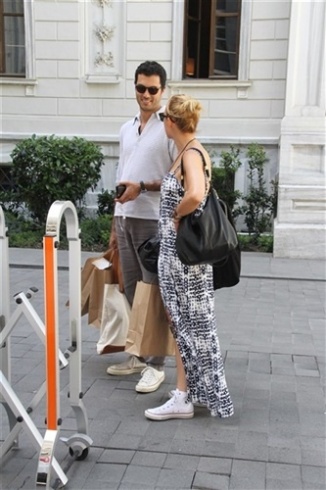 1462386869.702381.inarticleLarge