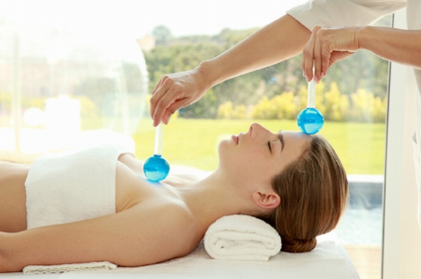 CRYO-THERAPY-GLOBES-MASSAGE-11