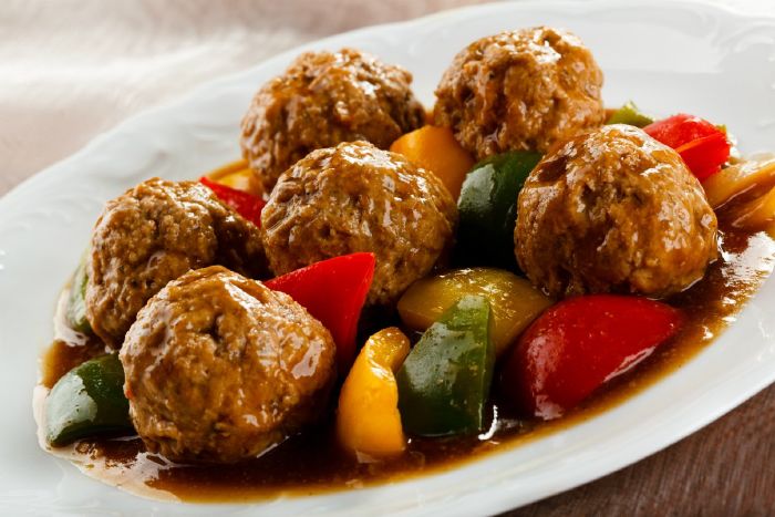 resized_Meatballs-in-Gravy-and-Sauteed-Mixed-Peppers