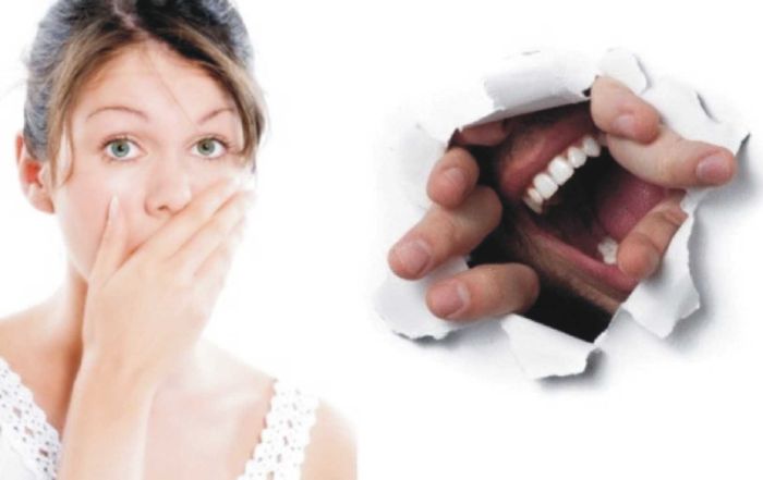resized_نصائح-حول-إزالة-رائحة-الفم-الكريهة