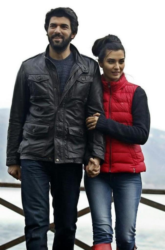 توبا بويوكستون و أنجين أكيوريك (1)