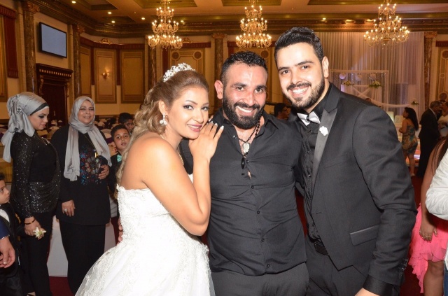 عمرو و احمد سعد يحتفلان بزفاف شقيقتهما (6)