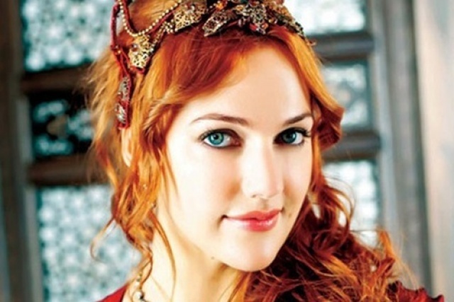 مريم اوزرلي (2)