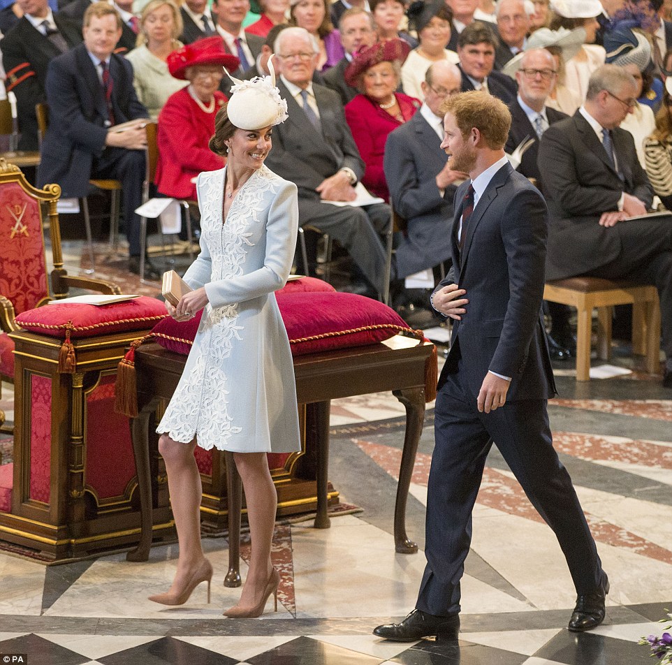 352092E200000578-3635360-image-a-95_1465567919572